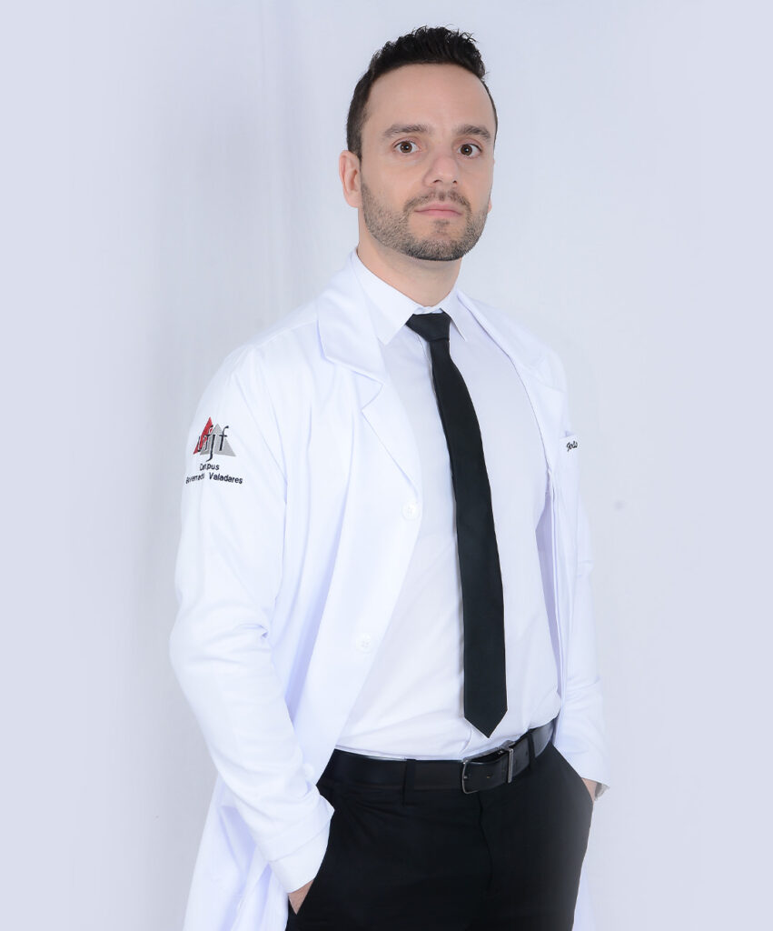 Dr. João Flávio Baêta
Médico
Medicina
Personal Trainer