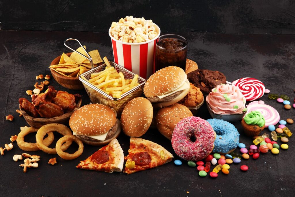 fast food
junk food
alimento calórico
calorias
doces
batata frita
pipoca
doces
calorias